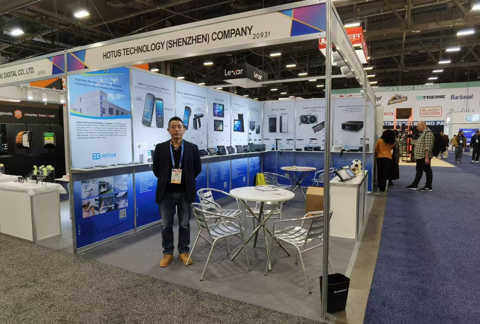 Neuwei Industrial CEO portrait and leadership in manufacturing