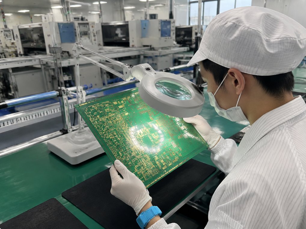 PCB Fabrication and SMT Assembly ROI: A Business Case for Modern Production Lines